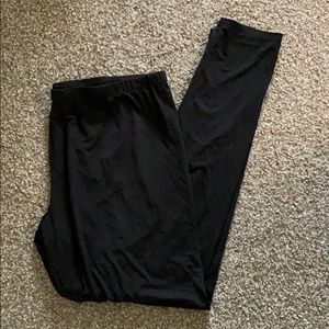 Black lounge pants